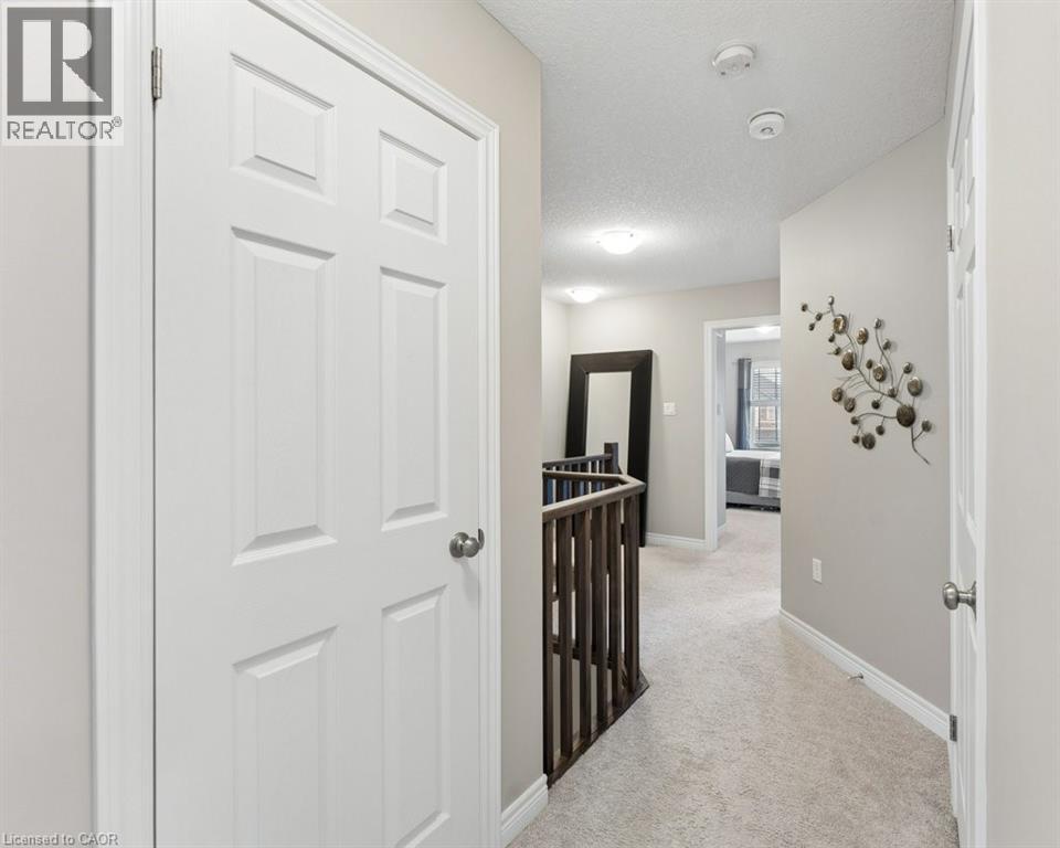 23 VALLEYBROOK Drive, Kitchener, Ontario, N2A0J9 — Photo 16