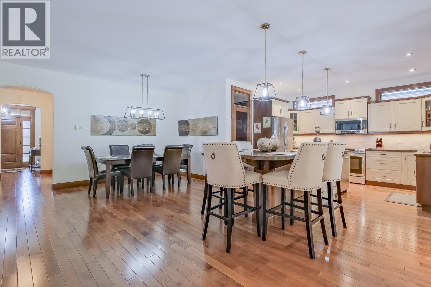 4450 Gordon Drive Unit# 137, Kelowna