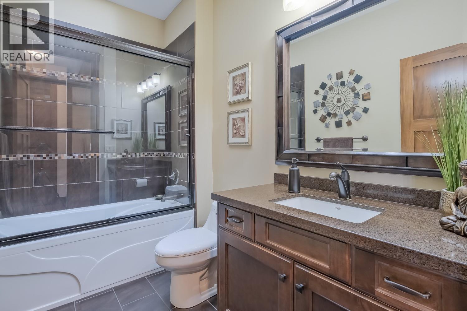 4450 Gordon Drive Unit# 137, Kelowna