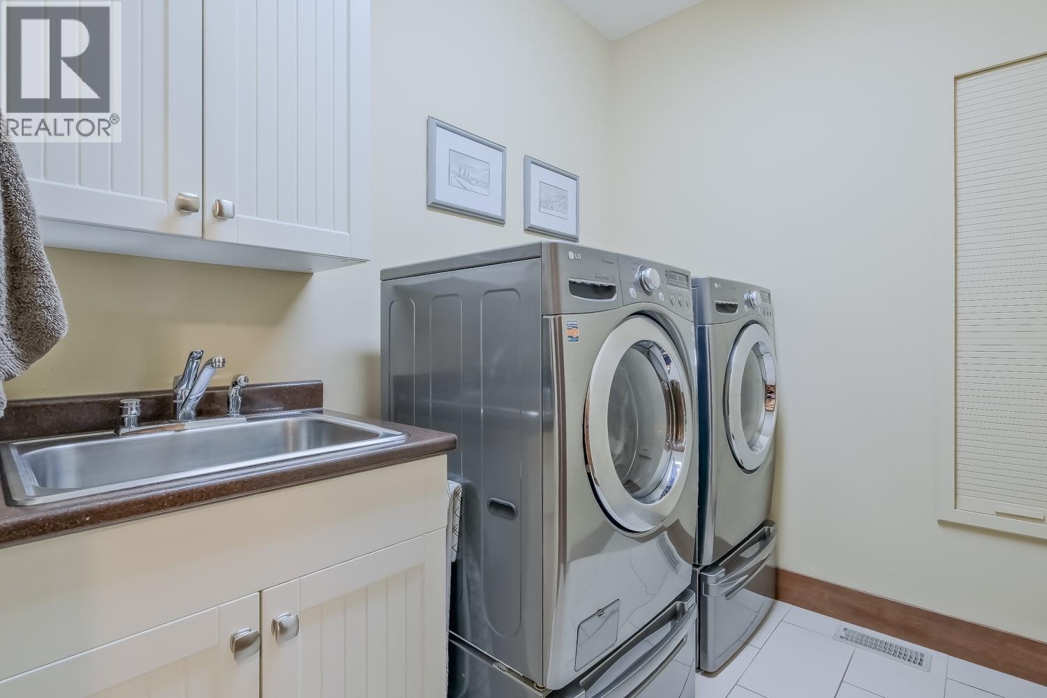 4450 Gordon Drive Unit# 137, Kelowna