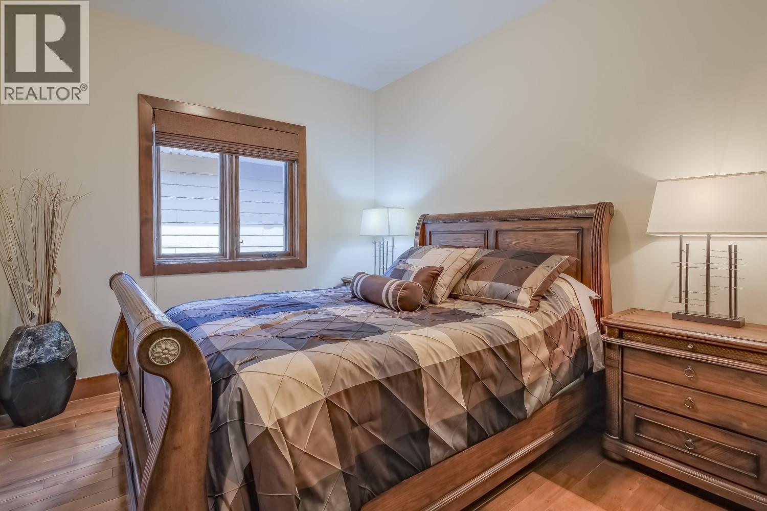#137 4450 Gordon Drive - 26