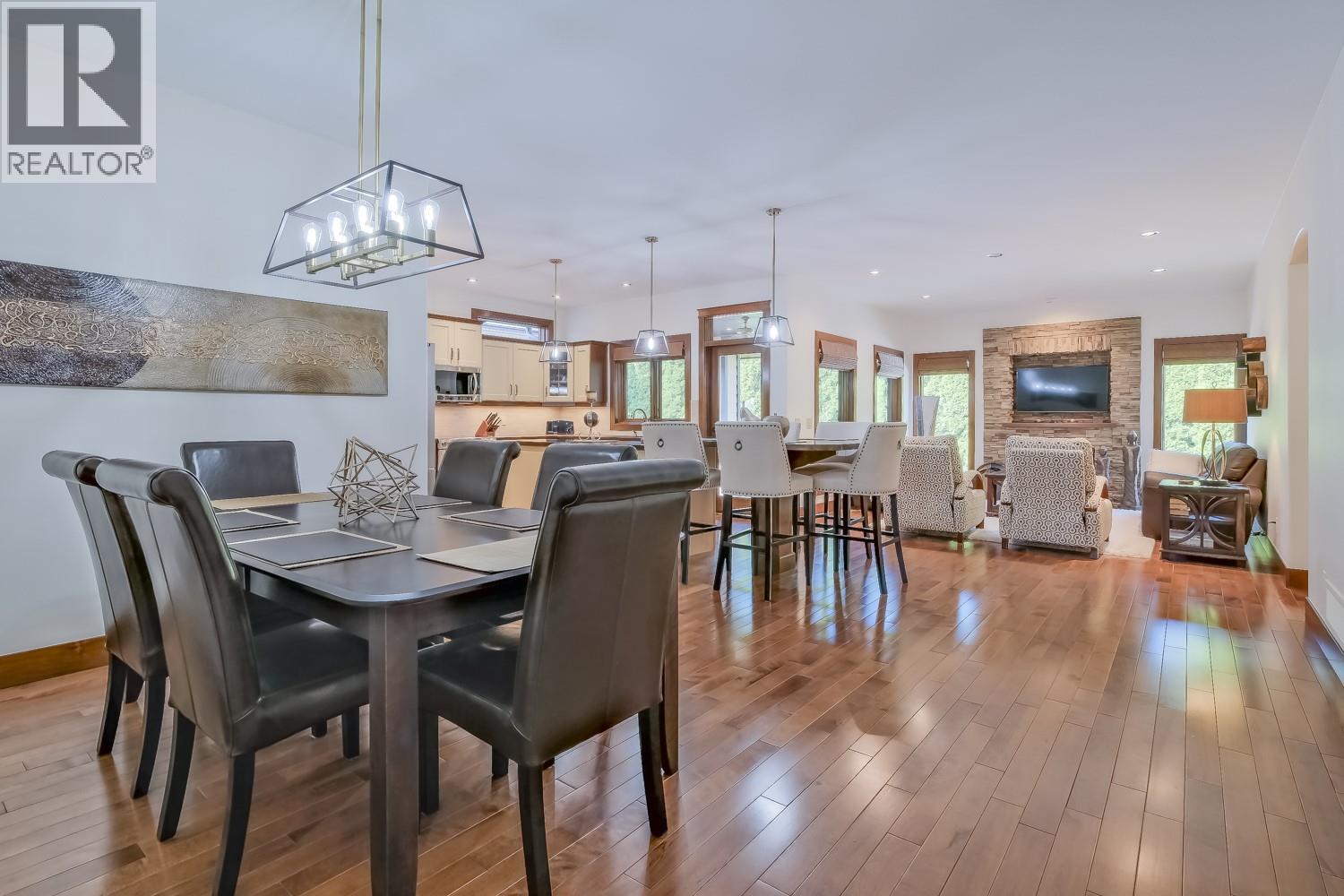 4450 Gordon Drive Unit# 137, Kelowna