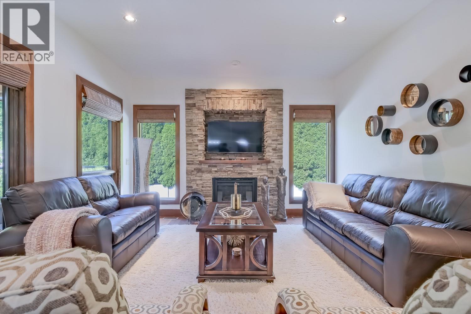 4450 Gordon Drive Unit# 137, Kelowna