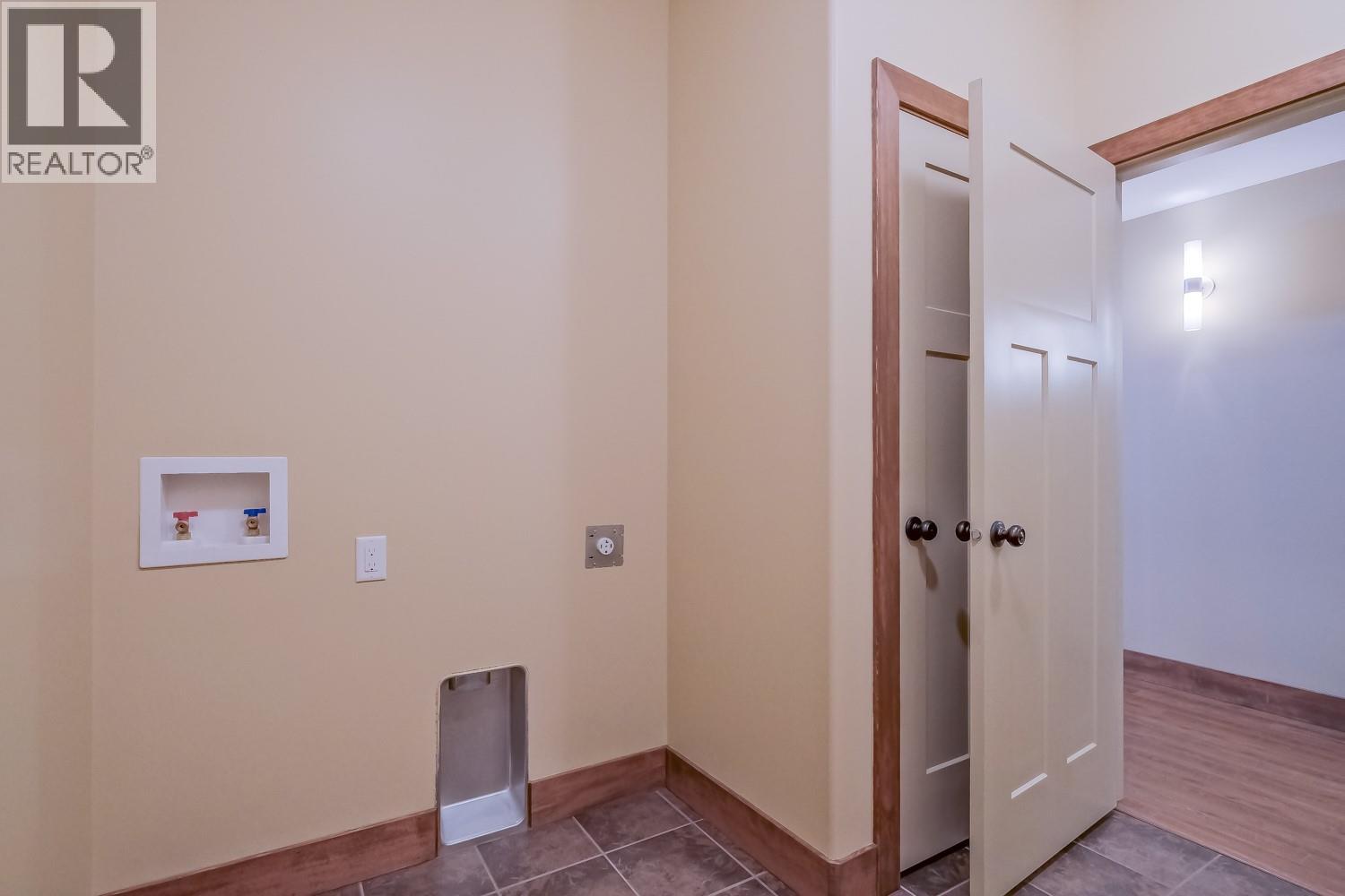 #137 4450 Gordon Drive - 38