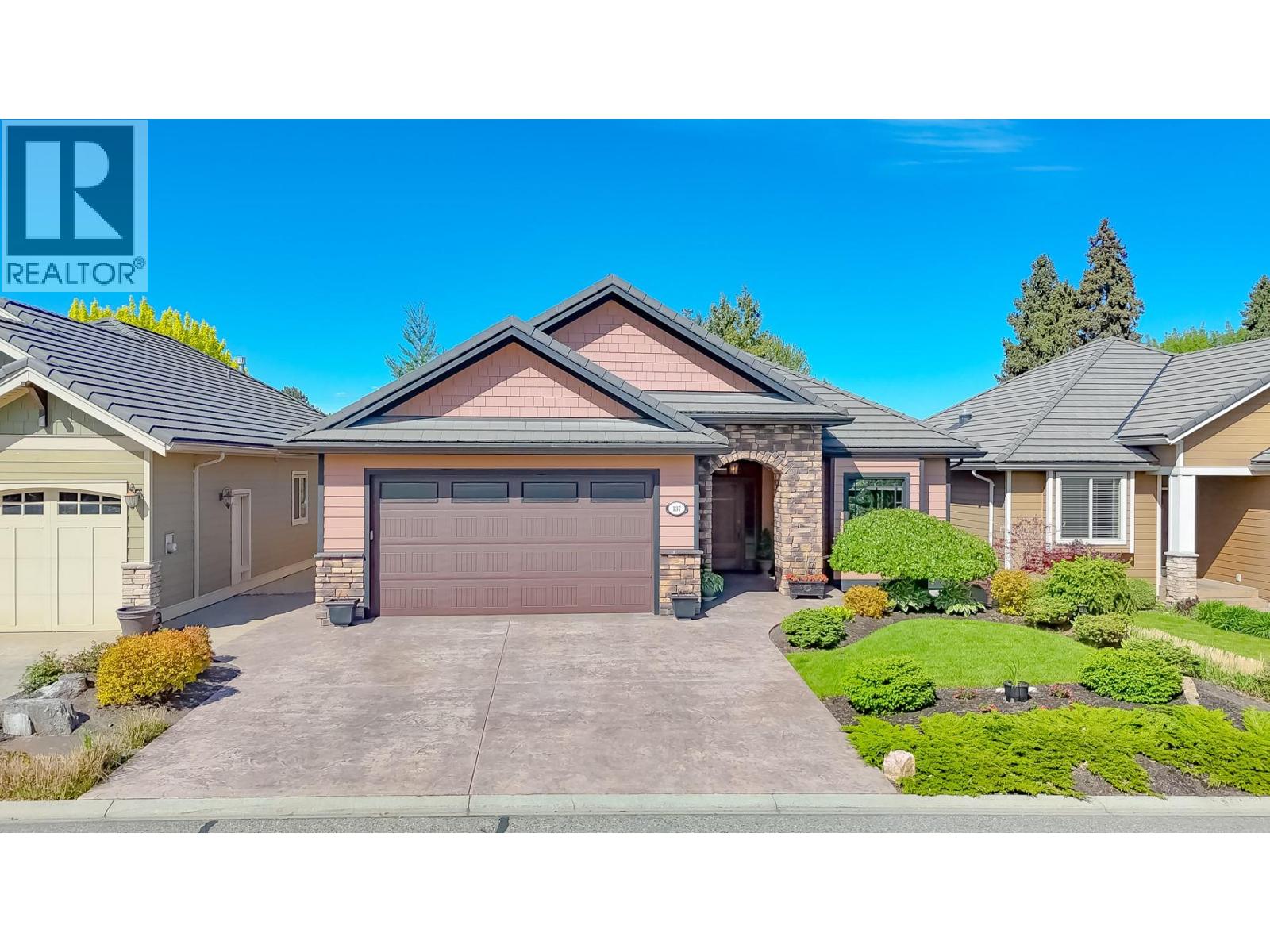 #137 4450 Gordon Drive - 44