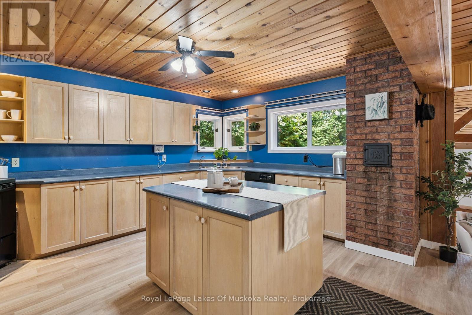1345 SINCLAIR TRAIL KAWAGAMA LAKE TRAIL - 18