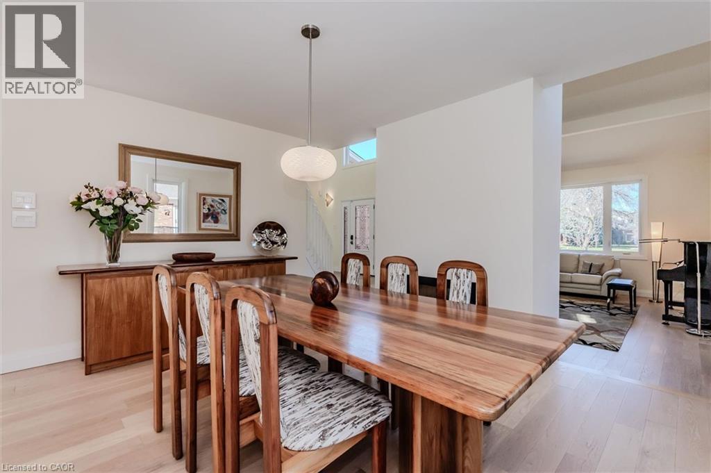 364 ASH TREE Place, Waterloo, Ontario, N2T1R7 — Photo 9