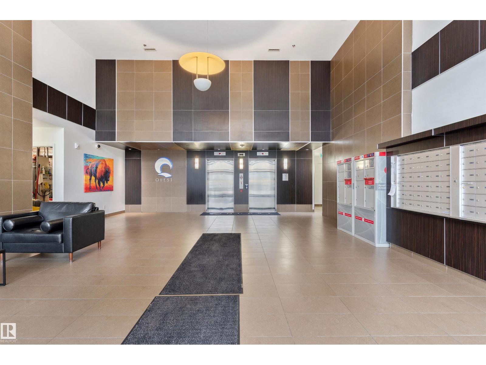 #1901 10388 105 ST NW - 52