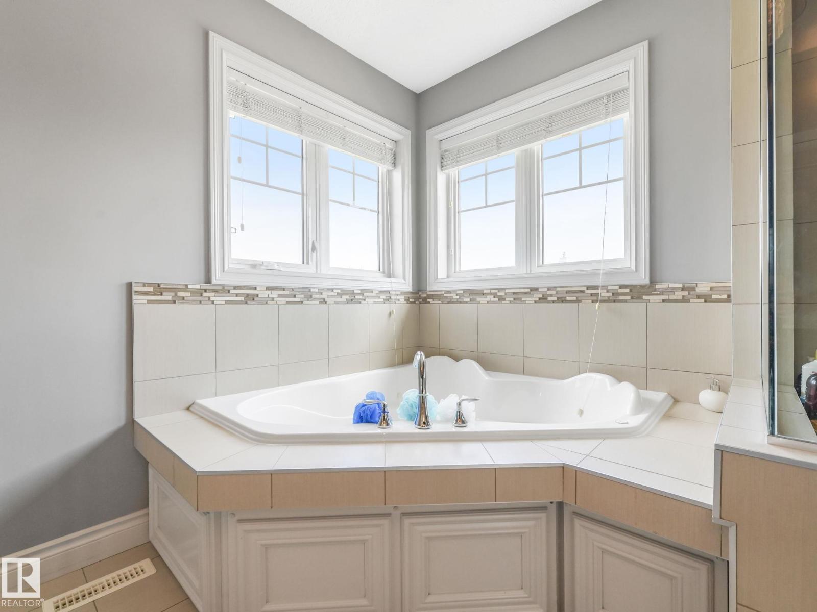 932 Summerside LI SW - 24