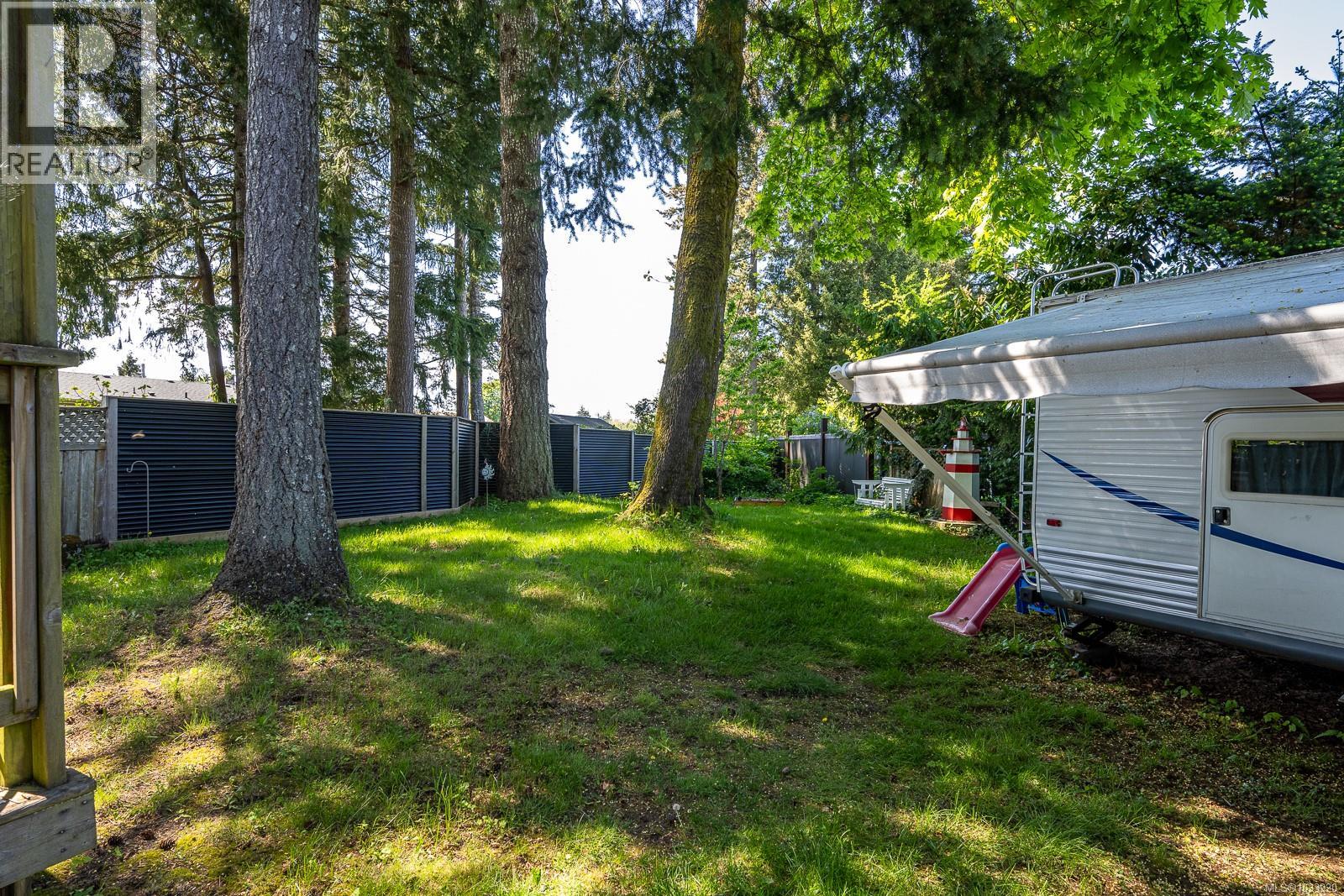 #B 4657 Valecourt Cres - 2