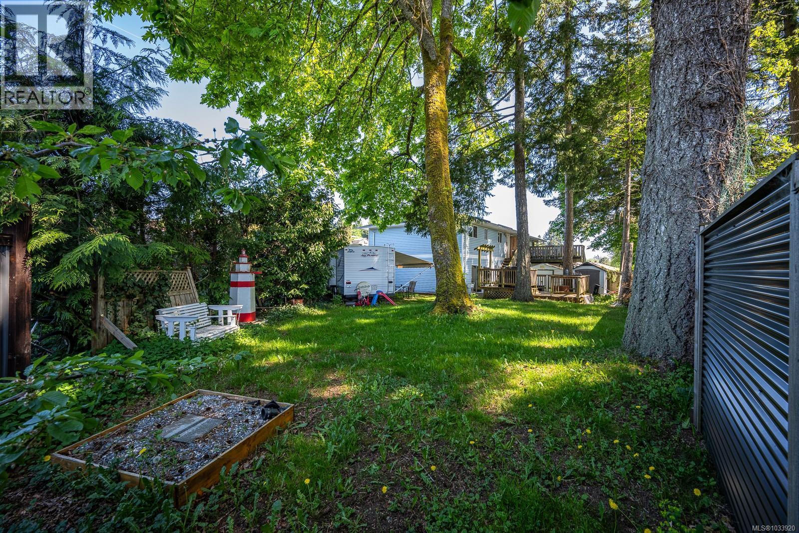 #B 4657 Valecourt Cres - 24