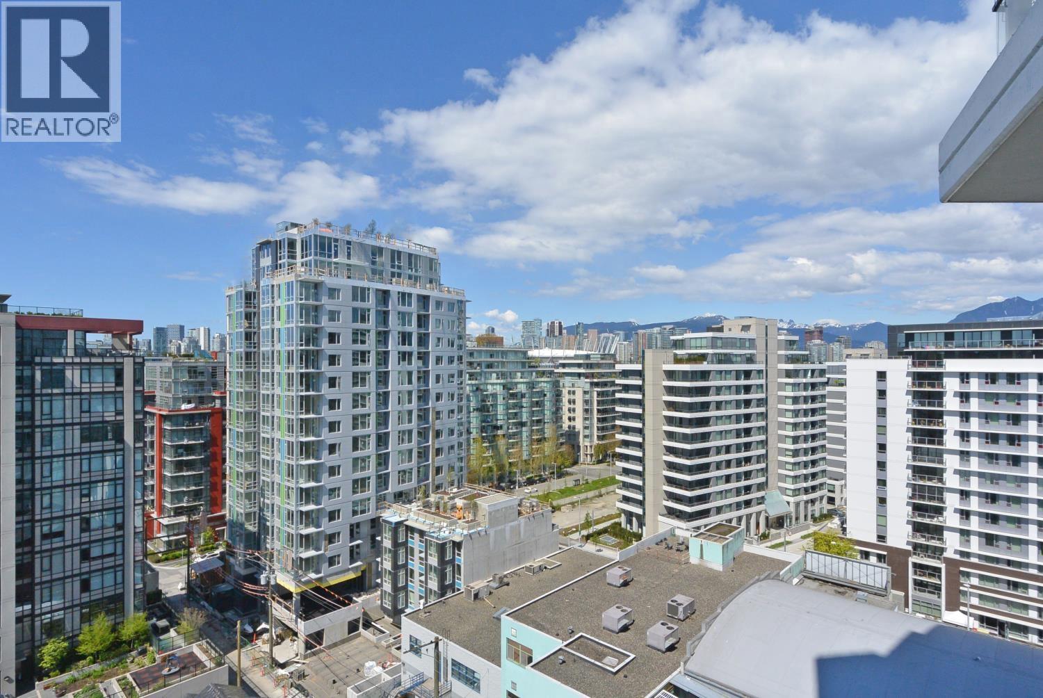 House in Vancouver - Image 17