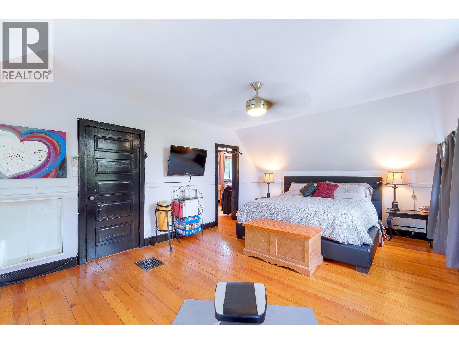 4215 20th Street - 18