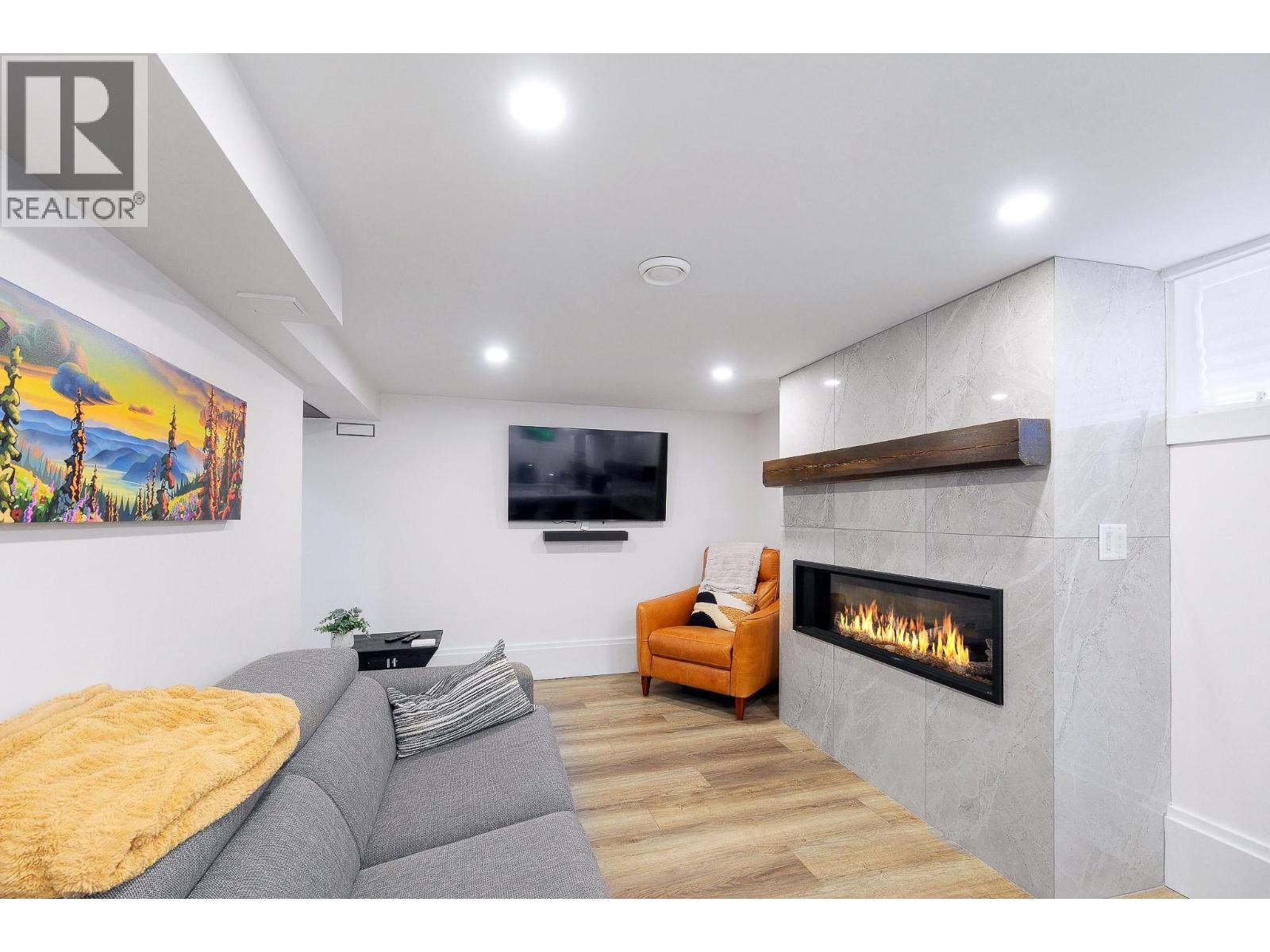4215 20th Street - 37