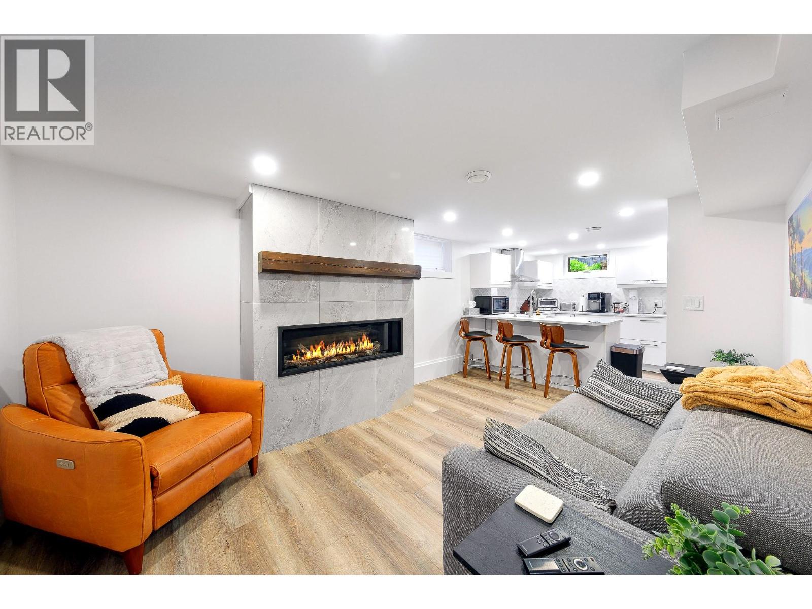 4215 20th Street - 42