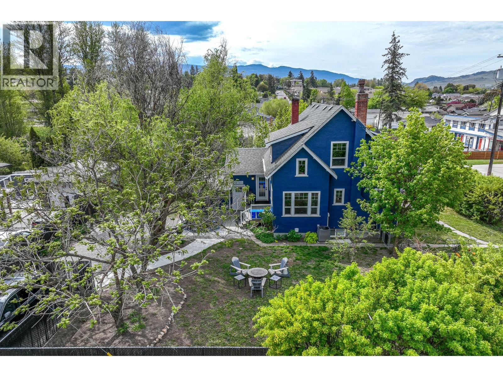 4215 20th Street - 53