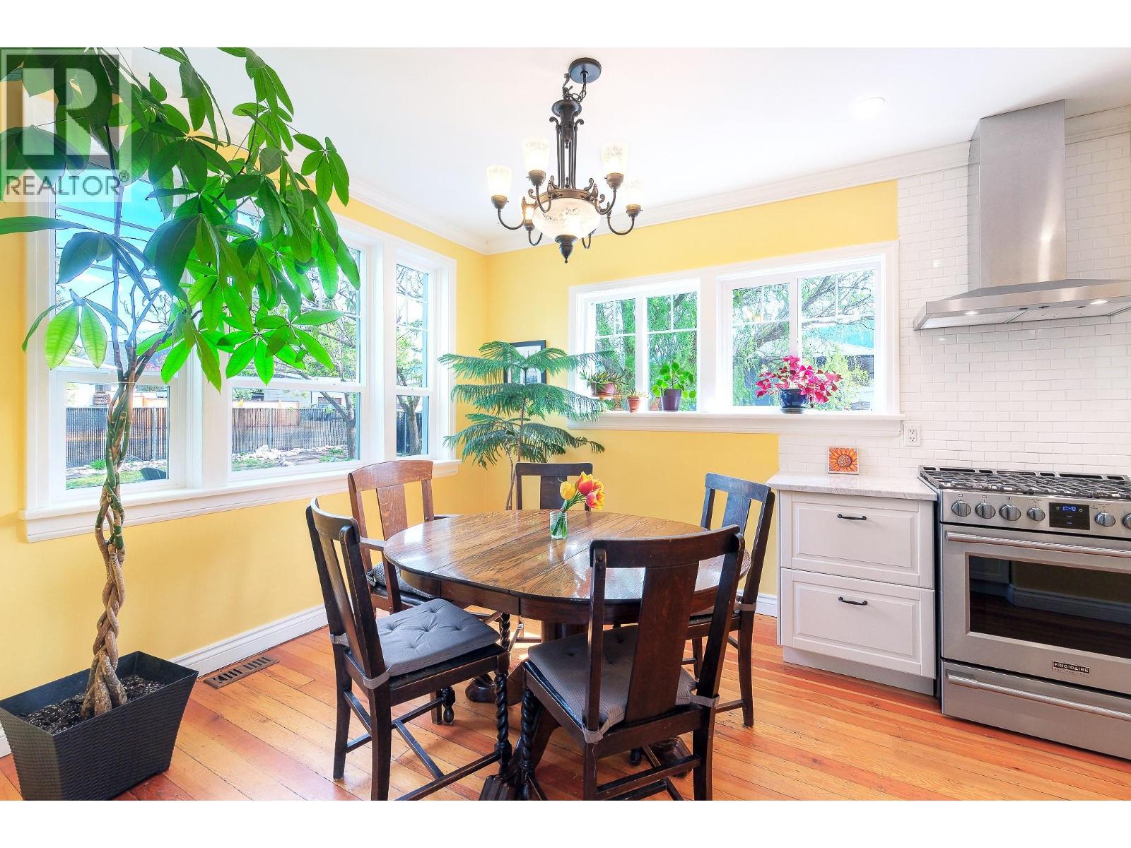 4215 20th Street, Vernon