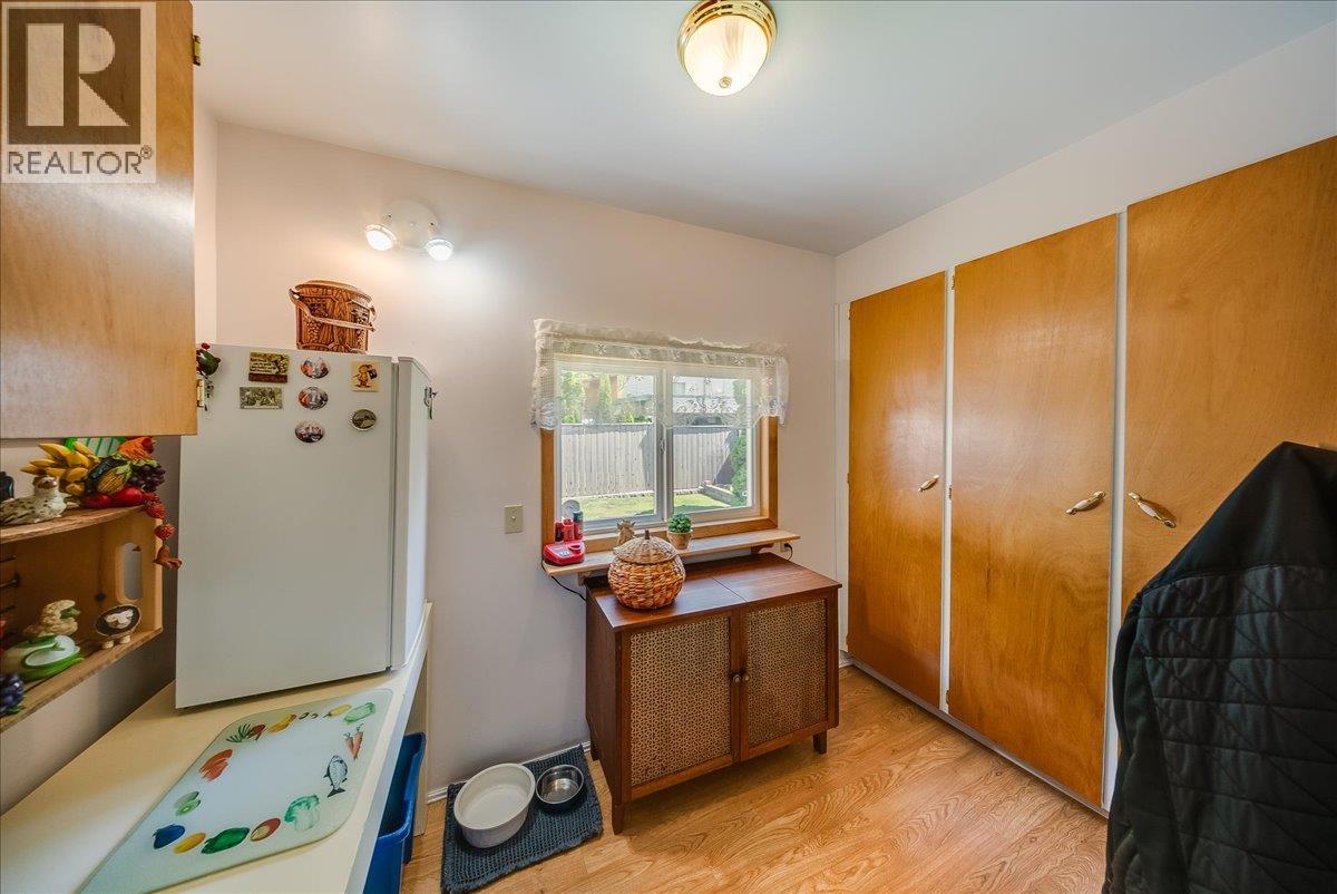 1239 Third Avenue, Trail