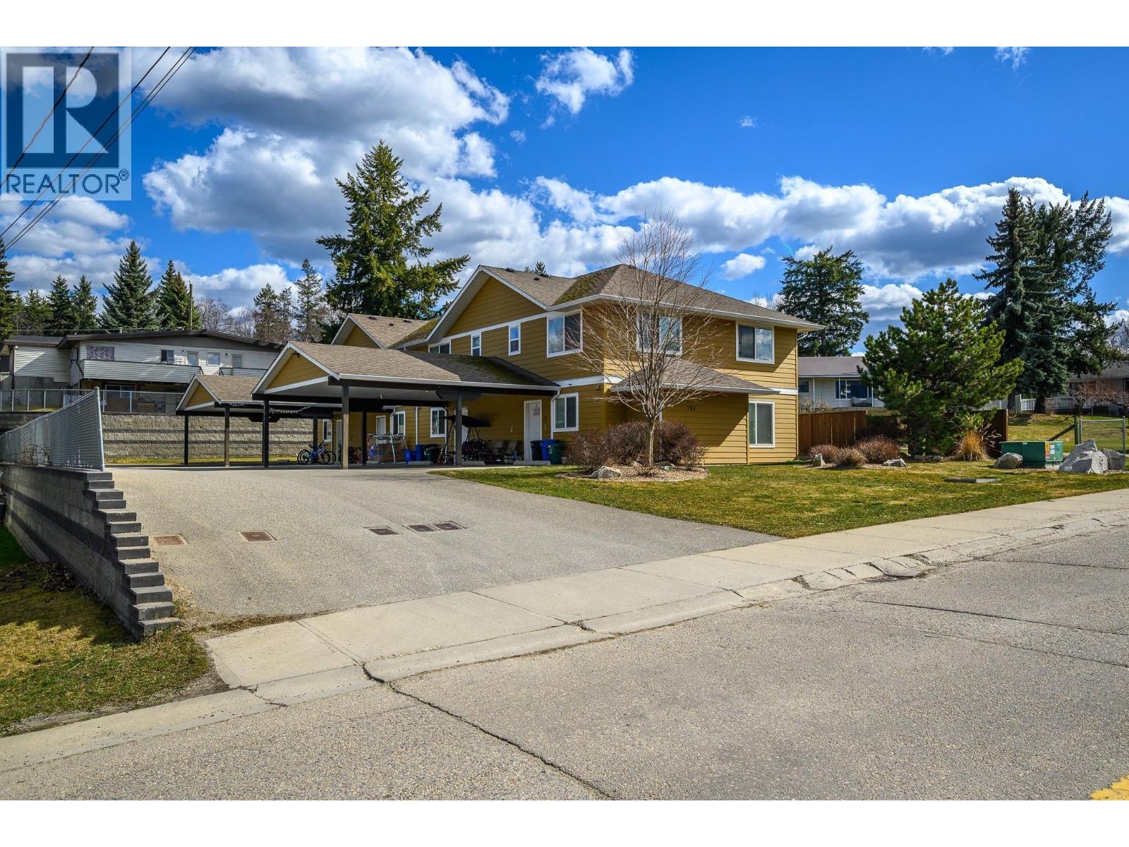 1-4 780 20 Street Northeast, Salmon Arm
