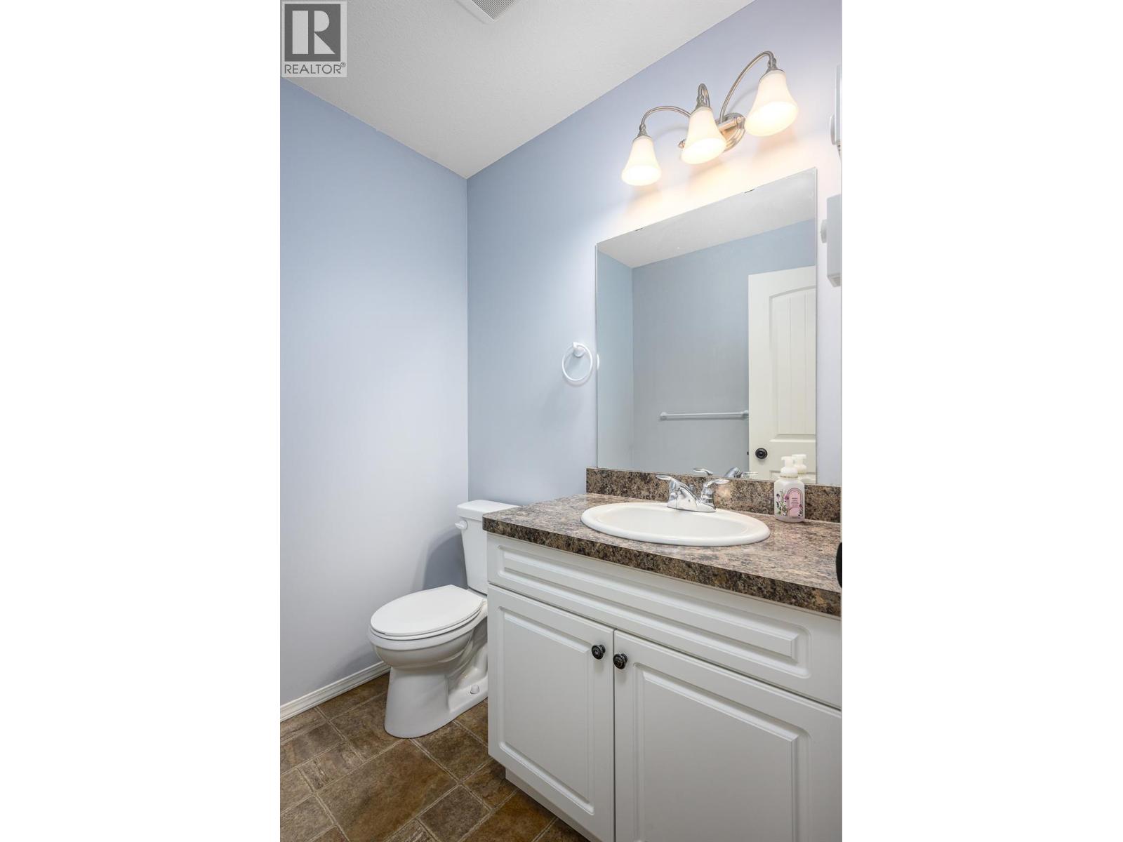 #1-4 780 20 Street NE - 17