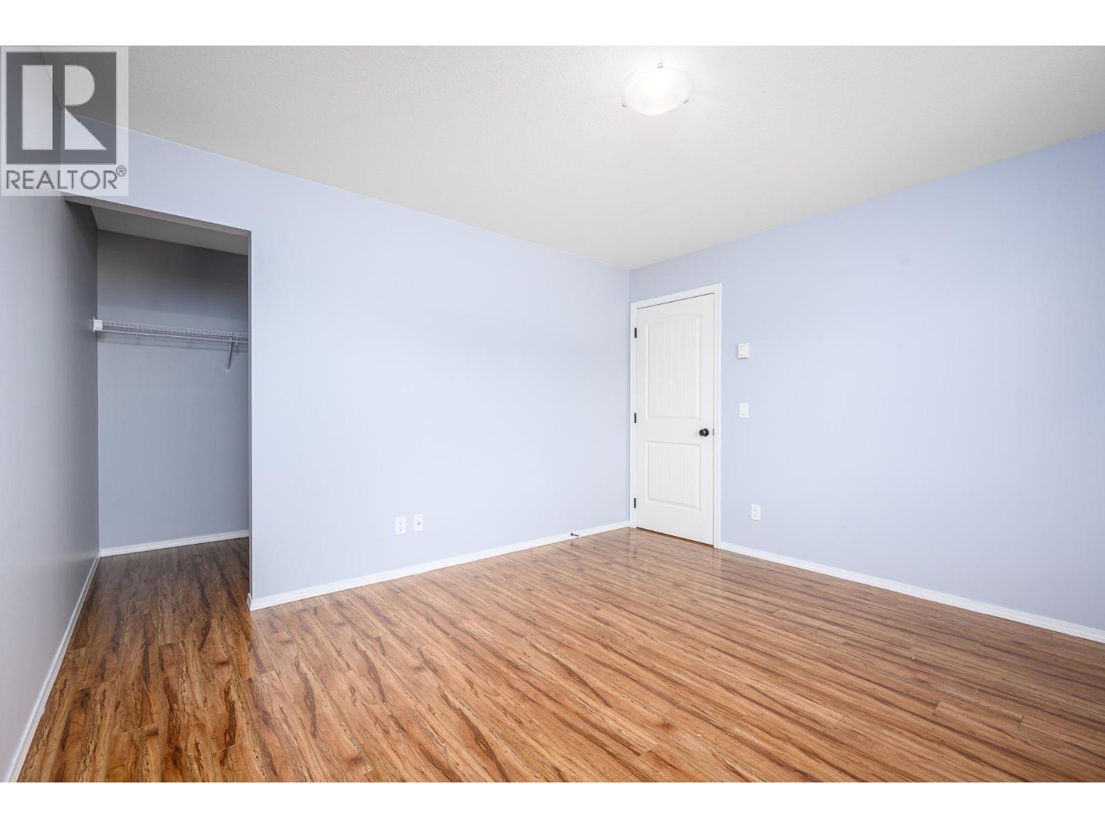 #1-4 780 20 Street NE - 24