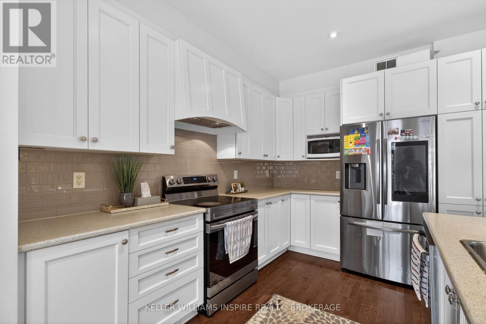 548 SAVANNAH COURT - Image 15