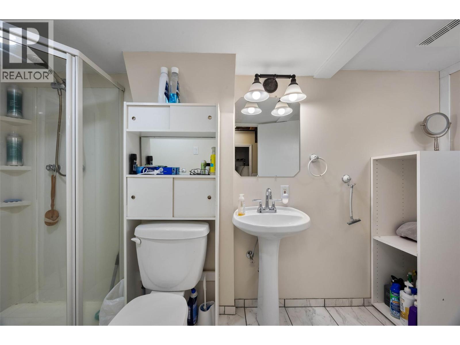 760 MUNRO Street - 32