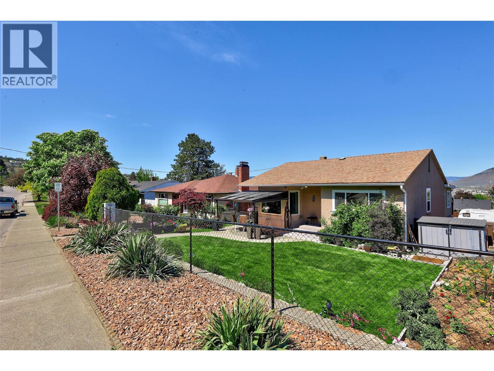 760 MUNRO Street - Image 3
