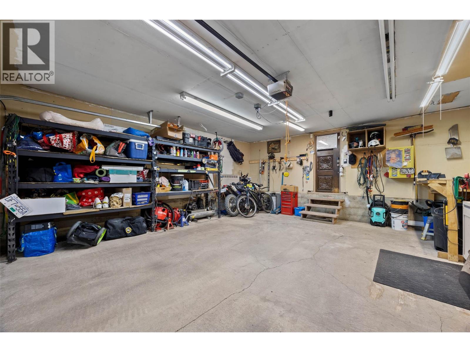 760 MUNRO Street - 44
