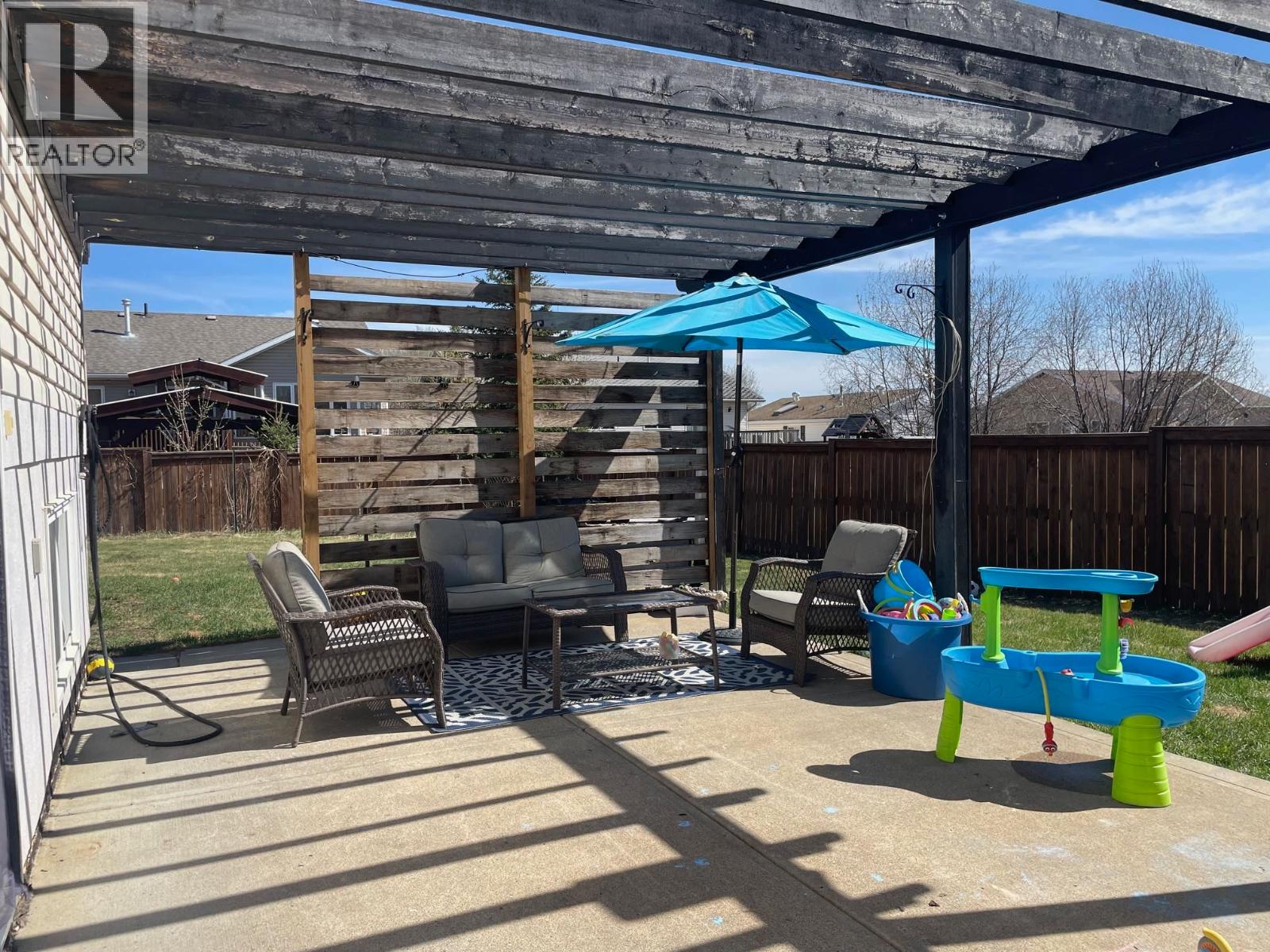 5212 HALLMARK CRESCENT, Fort Nelson