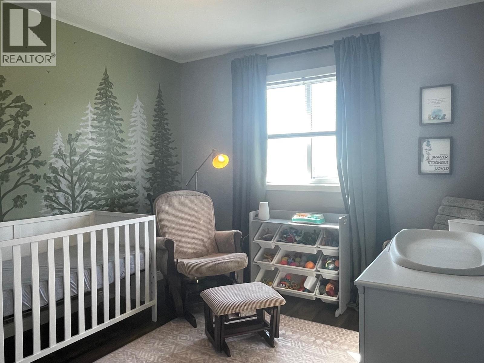 5212 HALLMARK CRESCENT, Fort Nelson