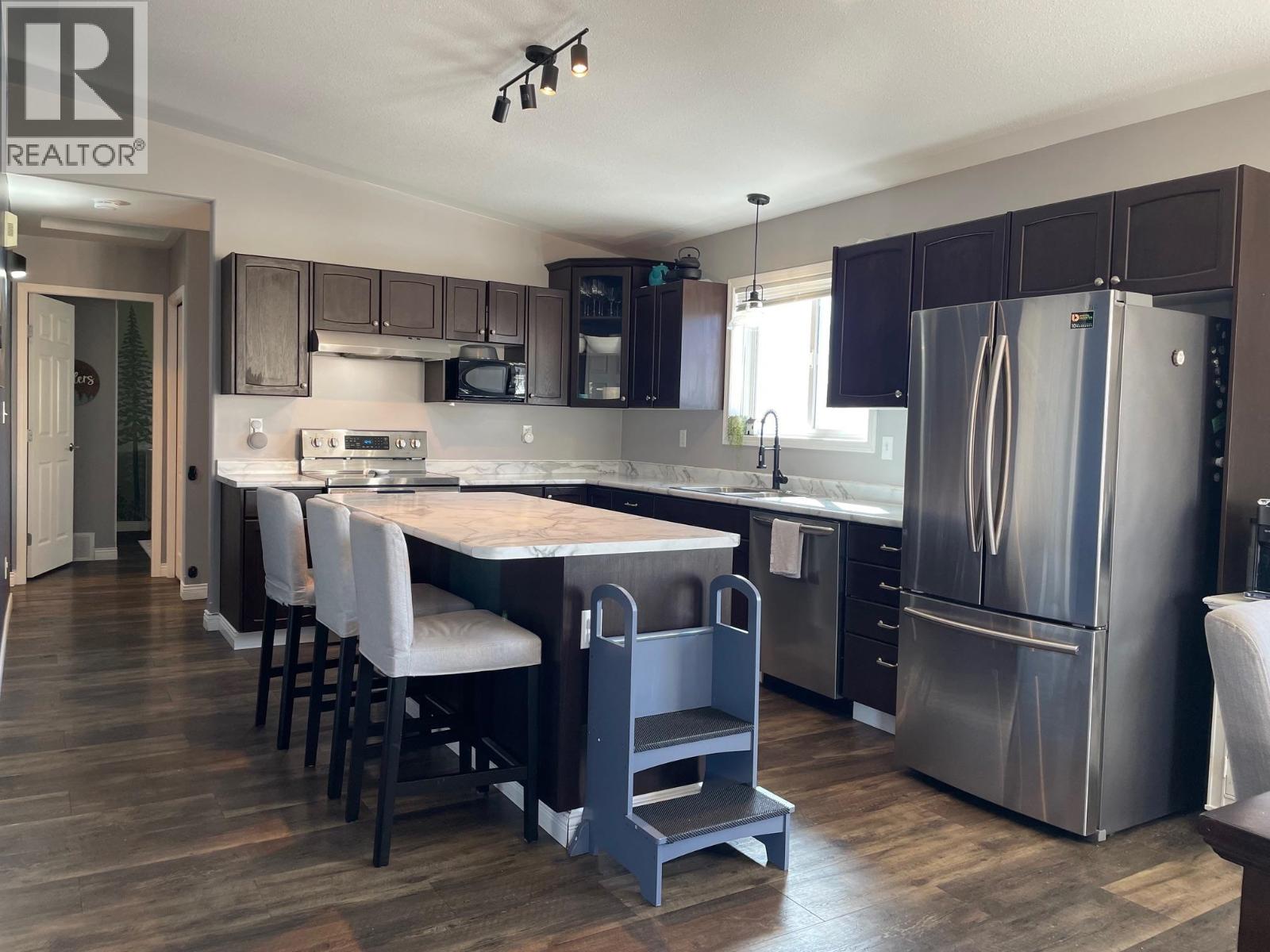 5212 HALLMARK CRESCENT, Fort Nelson