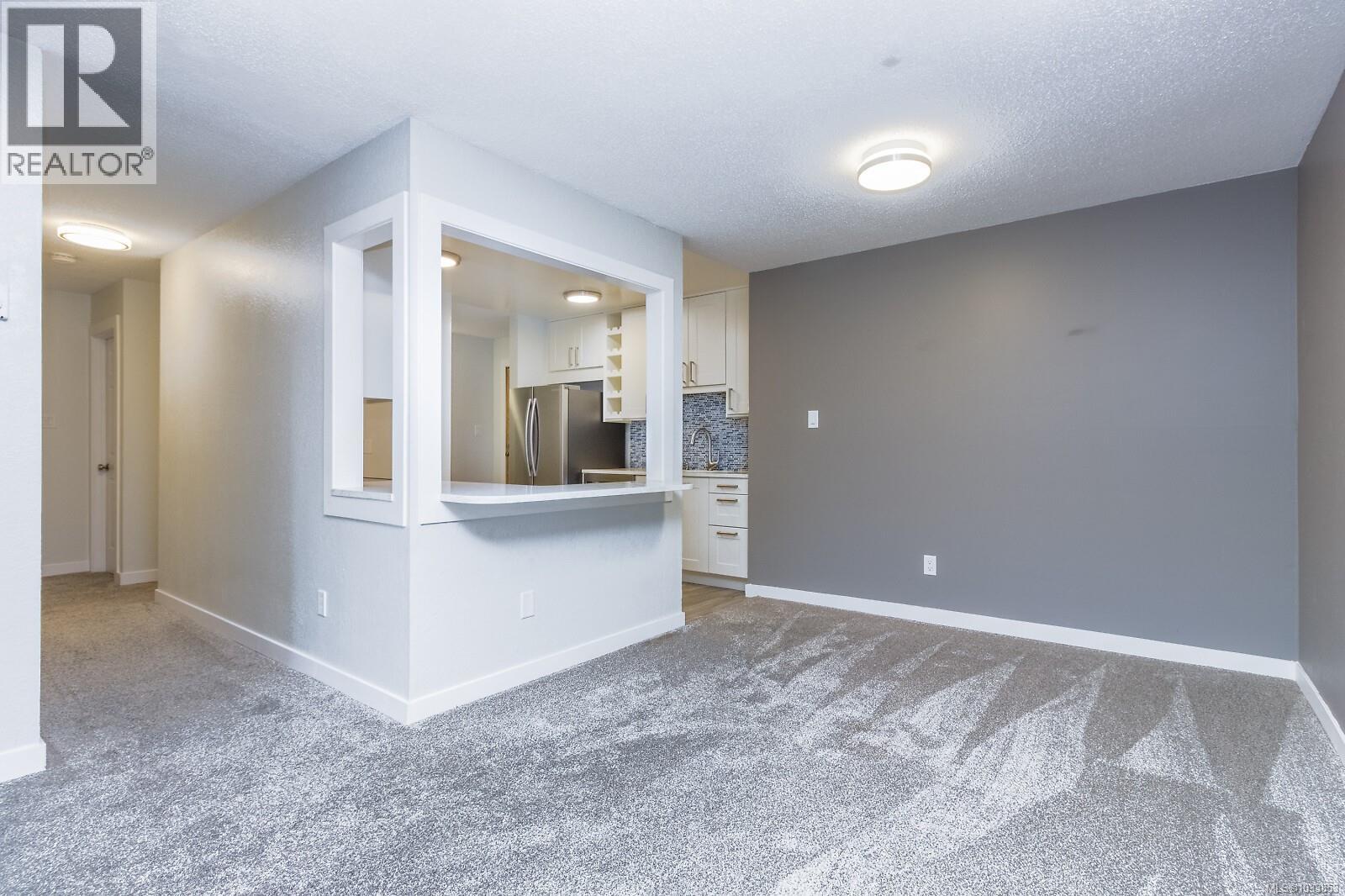 #210 3240 Glasgow Ave - 7