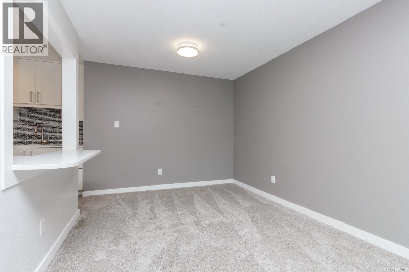 #210 3240 Glasgow Ave - 8