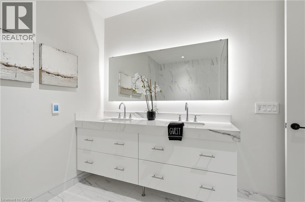 #409 123 MAURICE Drive - 18