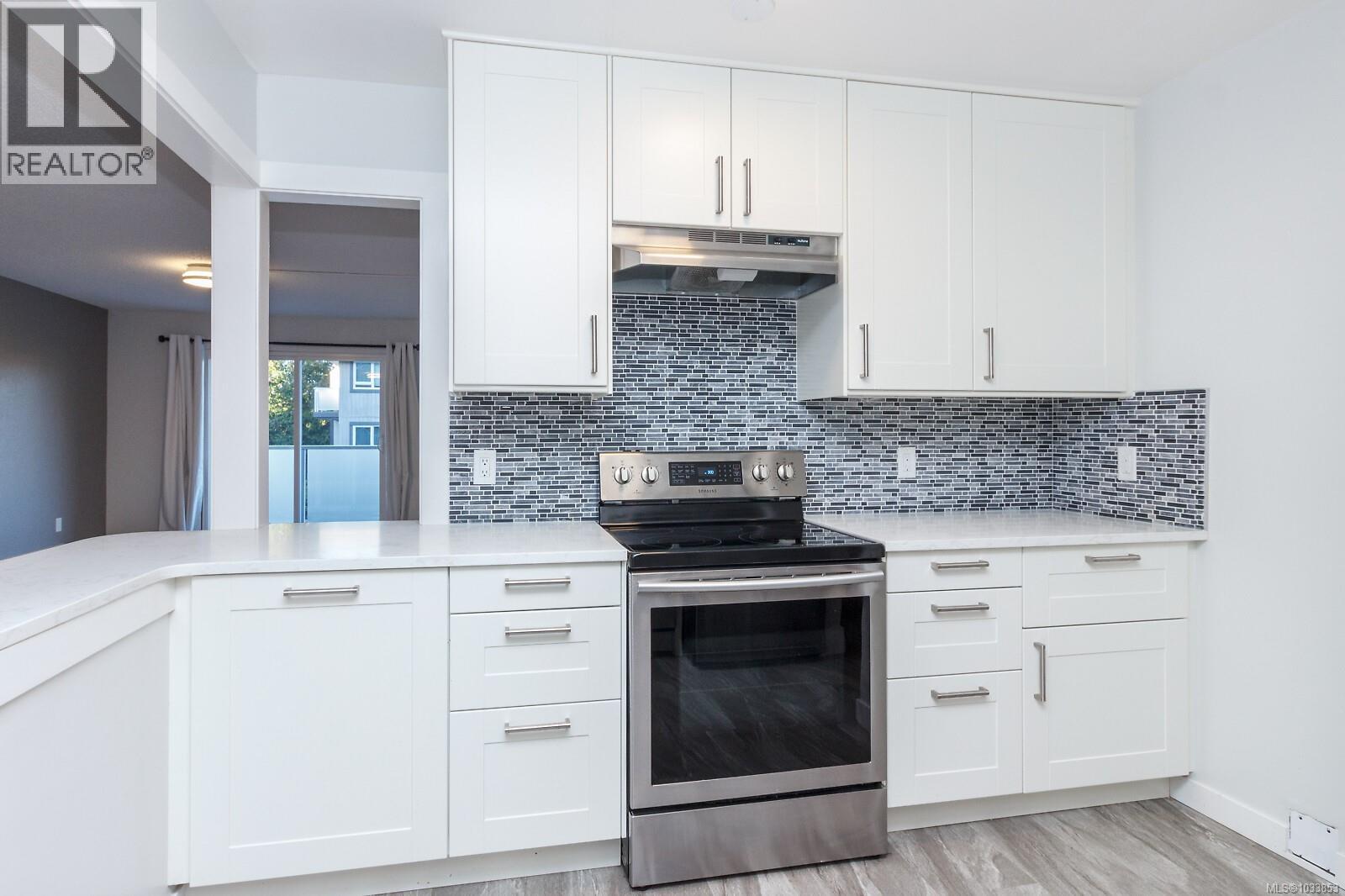 #210 3240 Glasgow Ave - Image 3