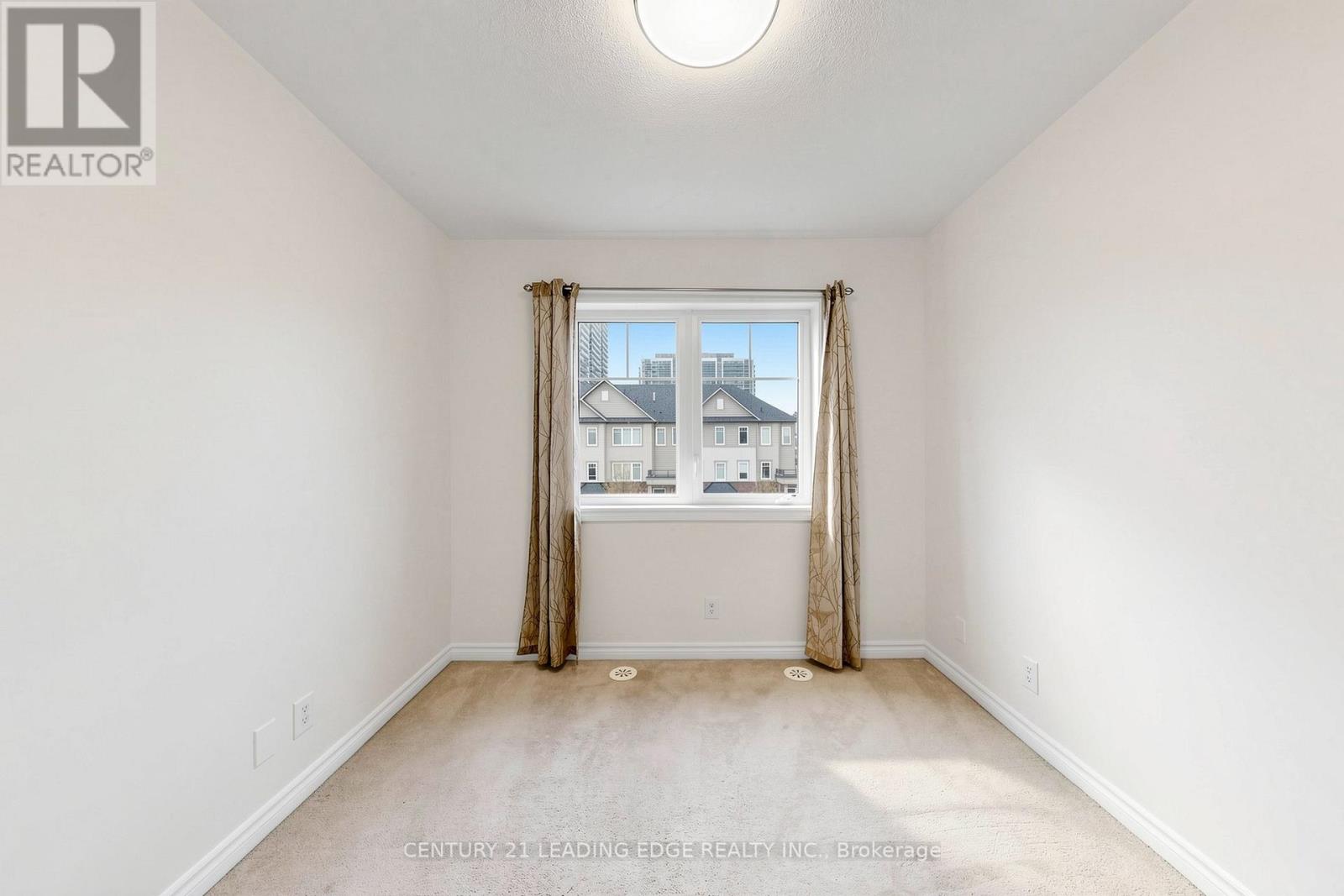 61 FAR NORTH COURT - 27
