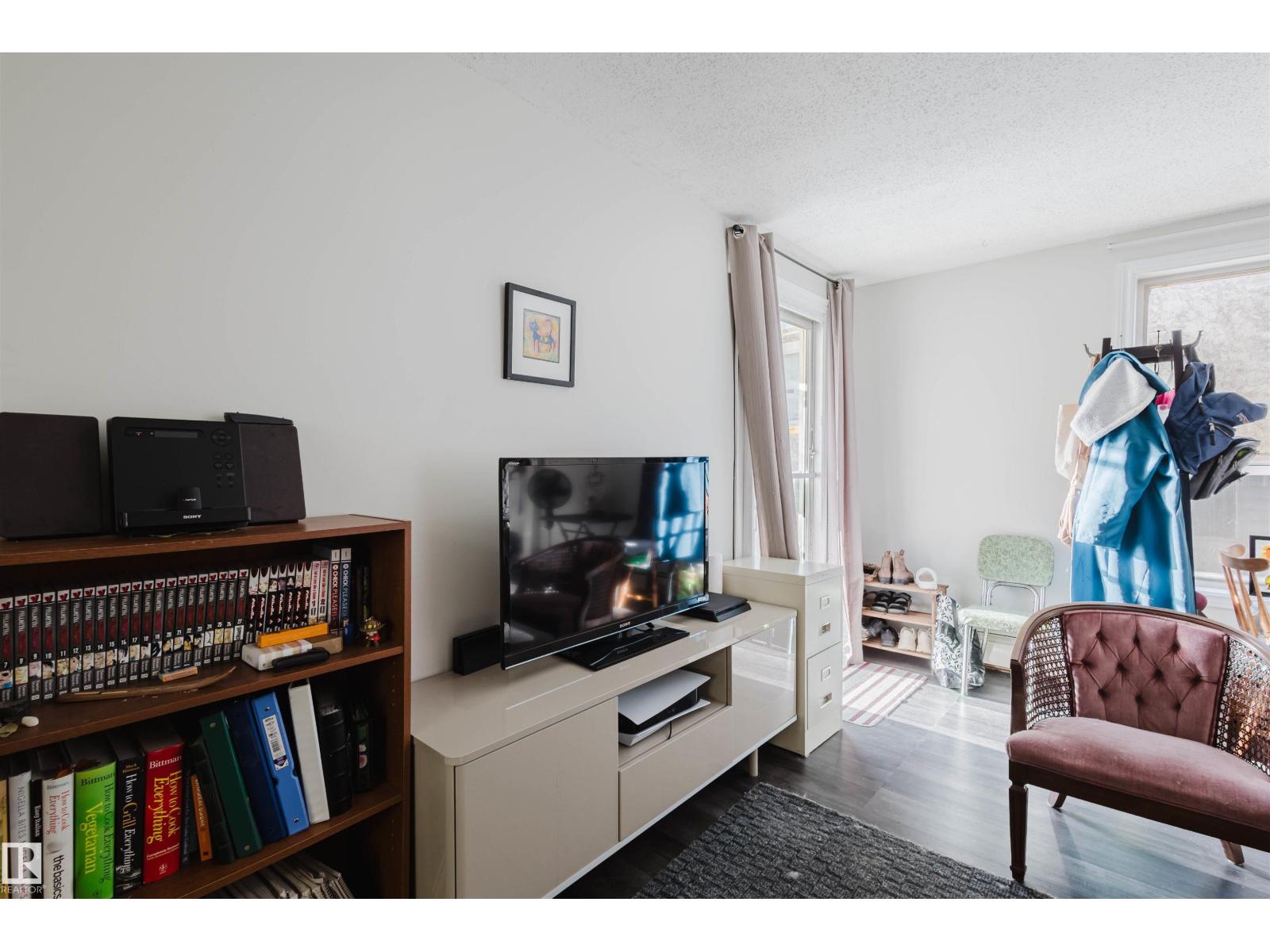 10831 80 AV NW, Edmonton