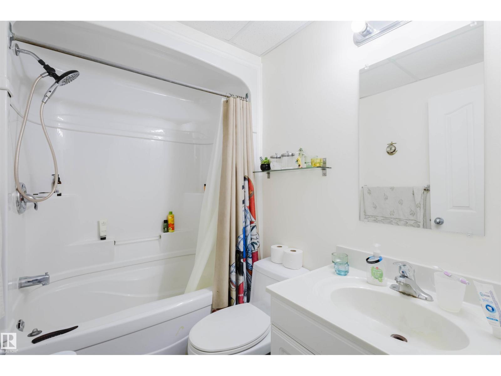 10831 80 AV NW, Edmonton
