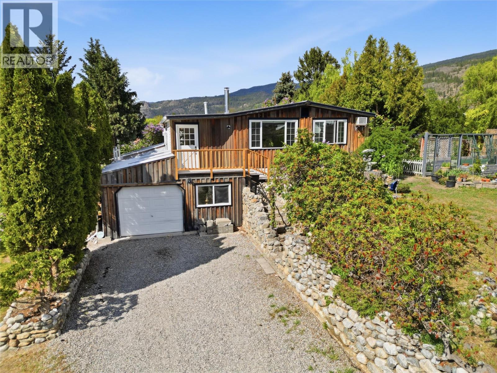 905 Lower Debeck Road, Naramata