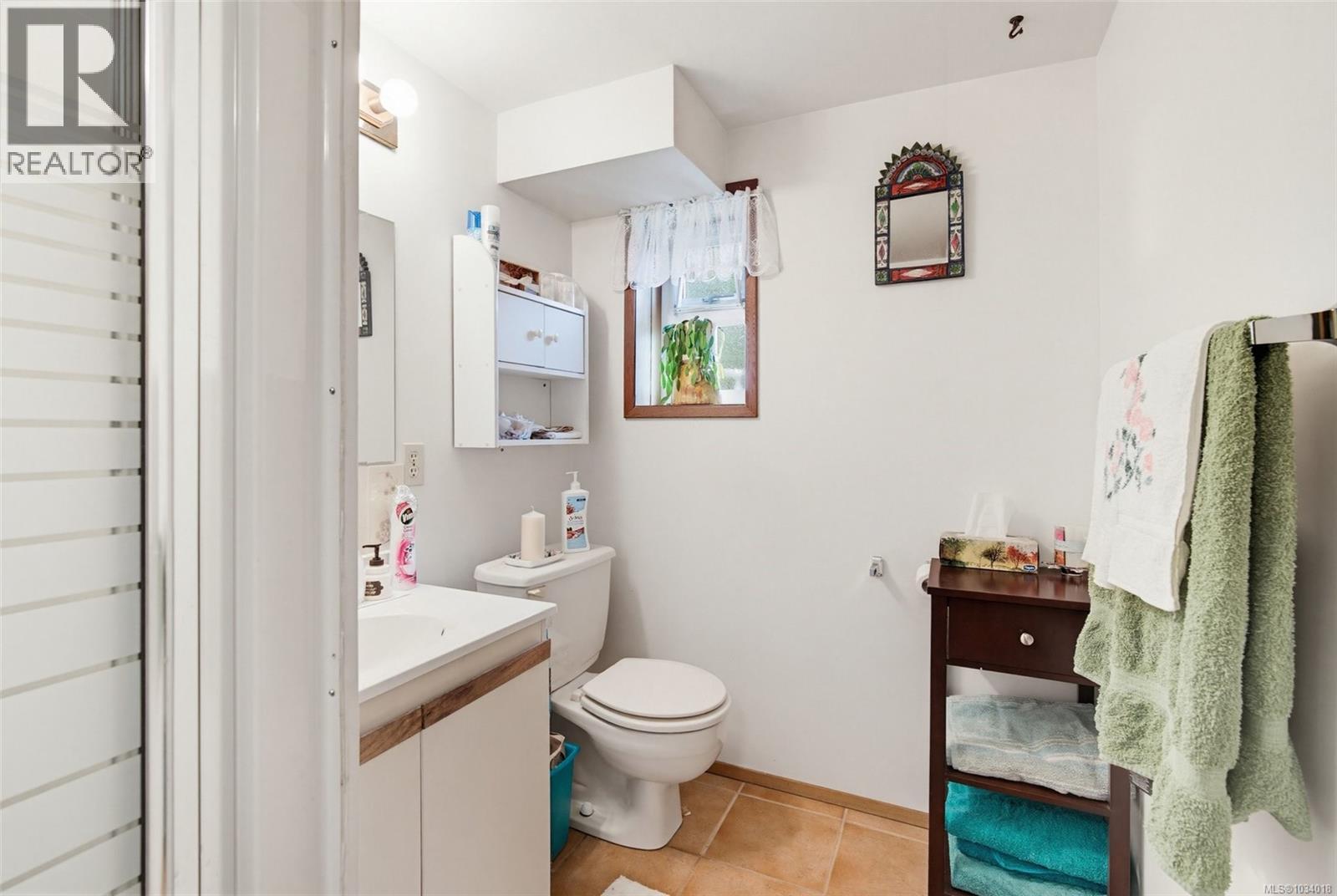  2807 Dunlevy Street, Oak Bay