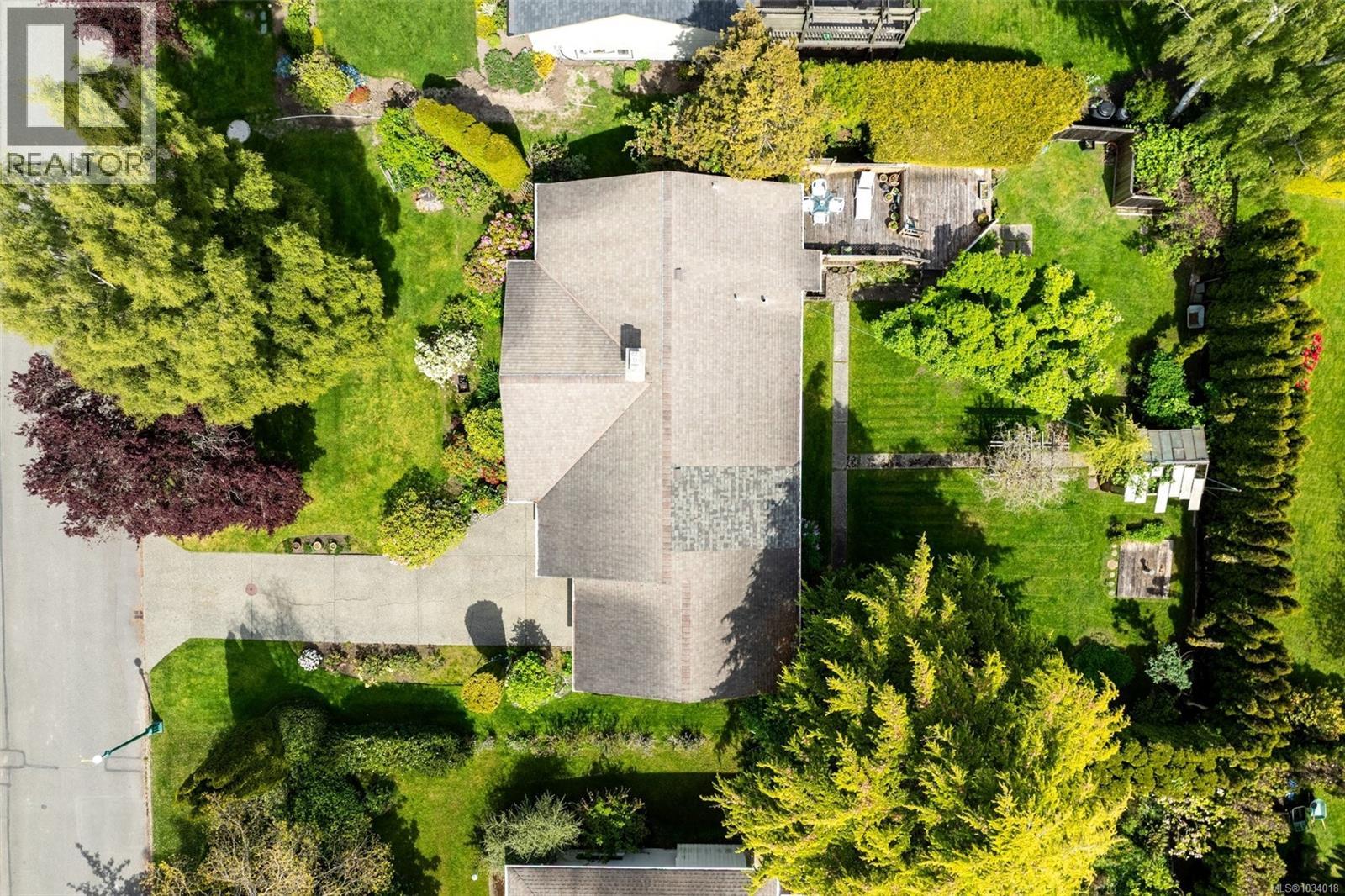  2807 Dunlevy Street, Oak Bay