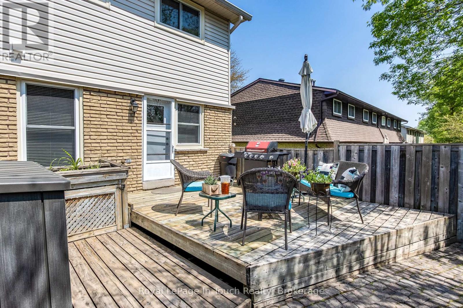 #4 233 INNISFIL STREET - 27
