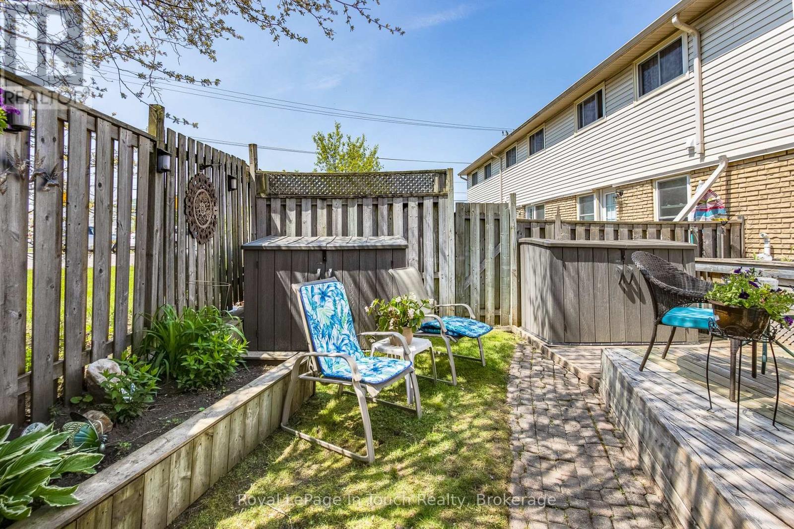 #4 233 INNISFIL STREET - 28