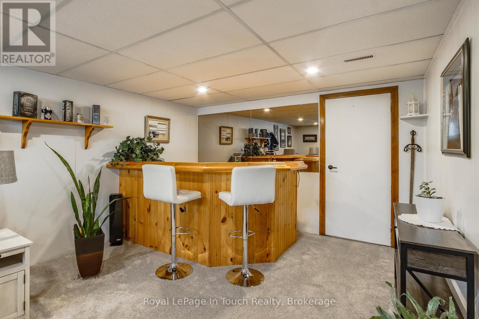 #4 233 INNISFIL STREET - 21
