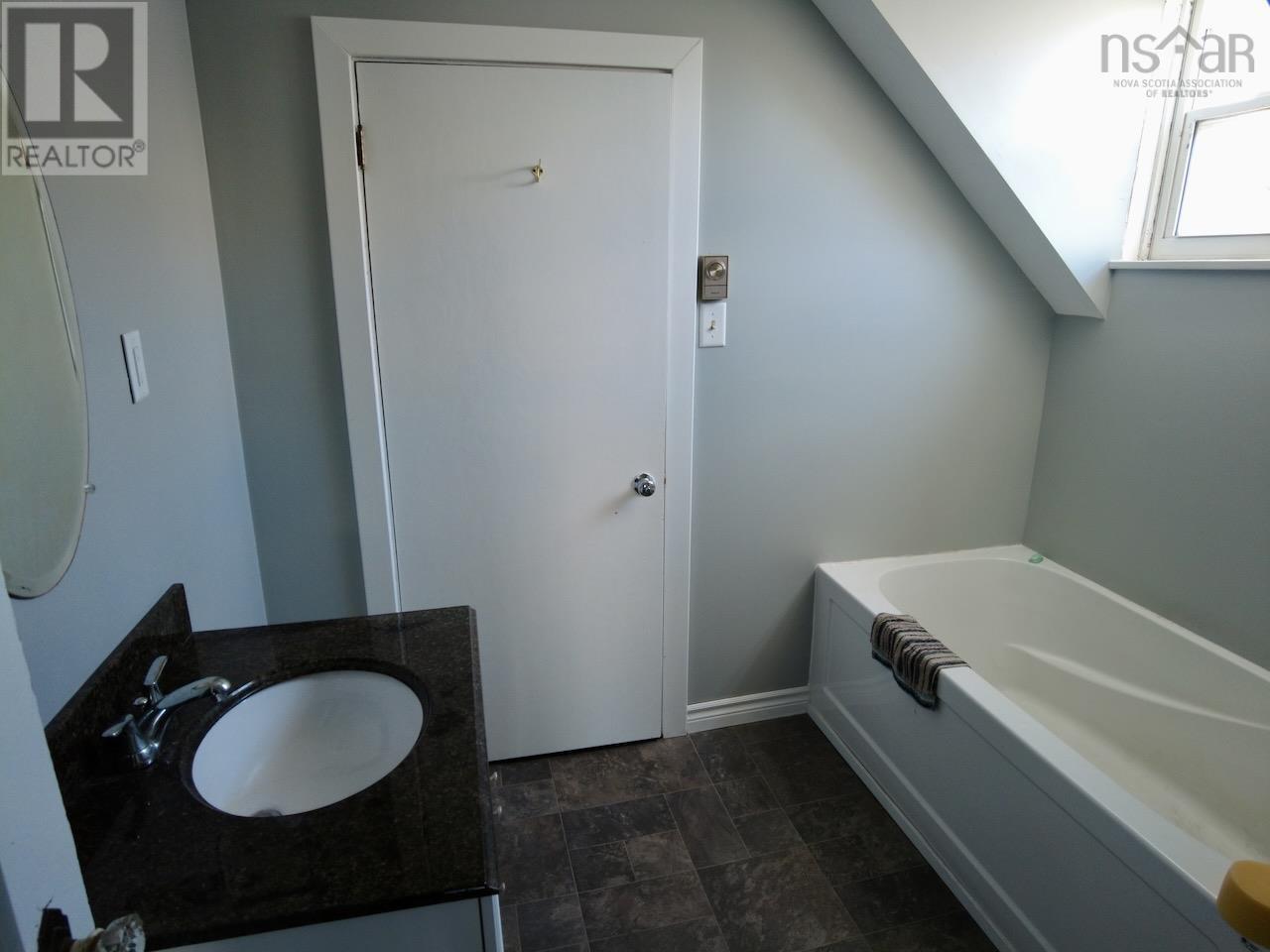 81 Queen Street - 15