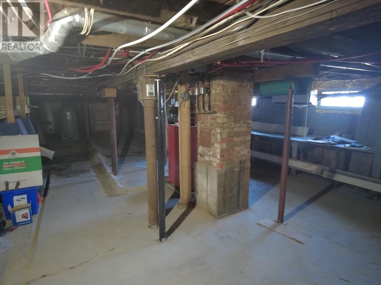 81 Queen Street - 26