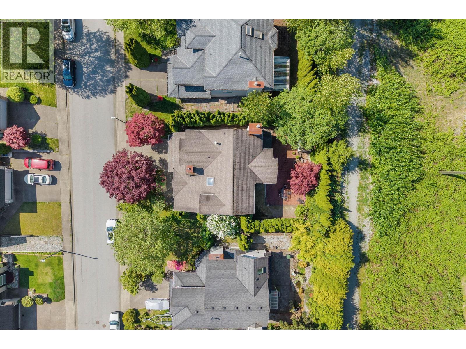 Photo 38