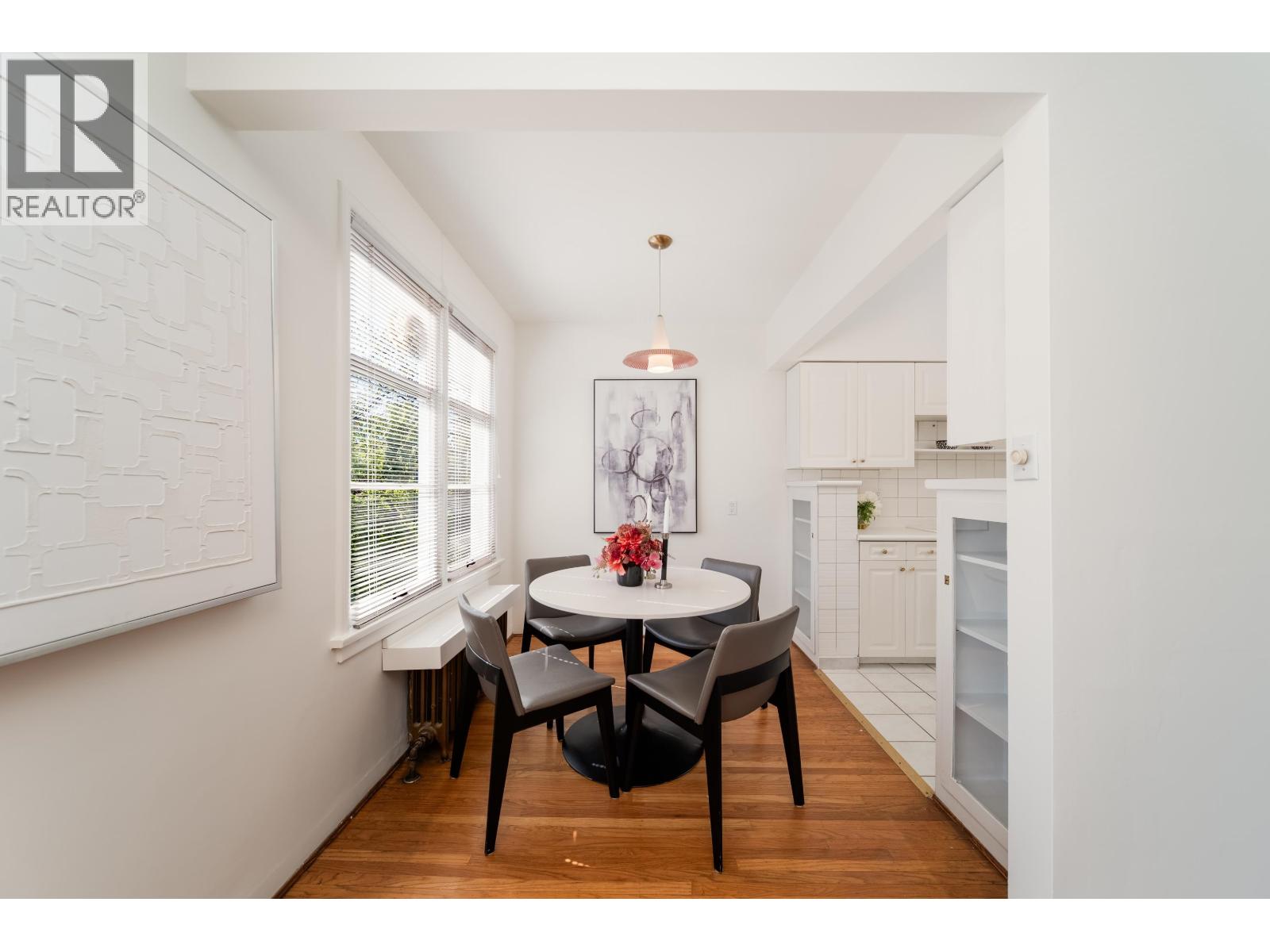 307 1565 BURNABY STREET — photo 3