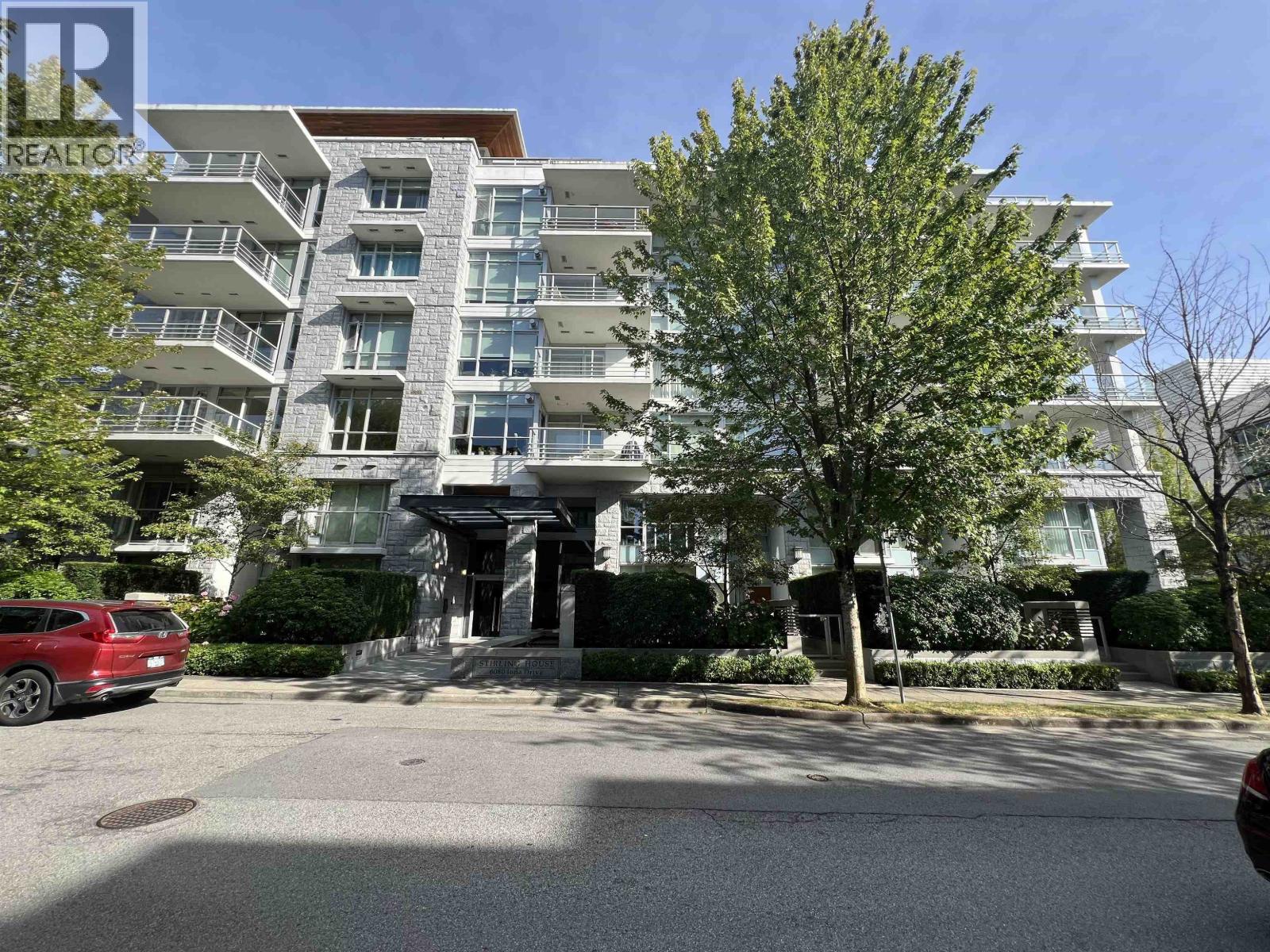 201 6080 IONA DRIVE